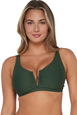 Sunsets Island Green Vienna V-Wire Top